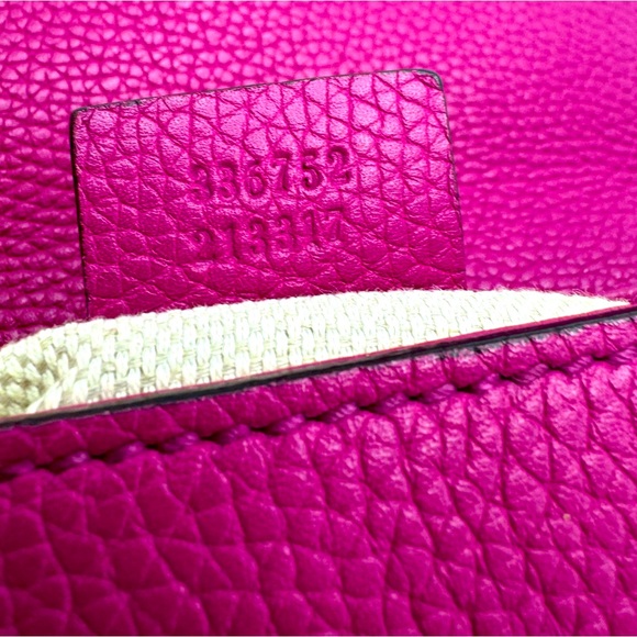 Auth Gucci Medium Fuchsia Leather Soho Crossbody Shoulder Bag Preloved Clutch - Picture 13 of 16
